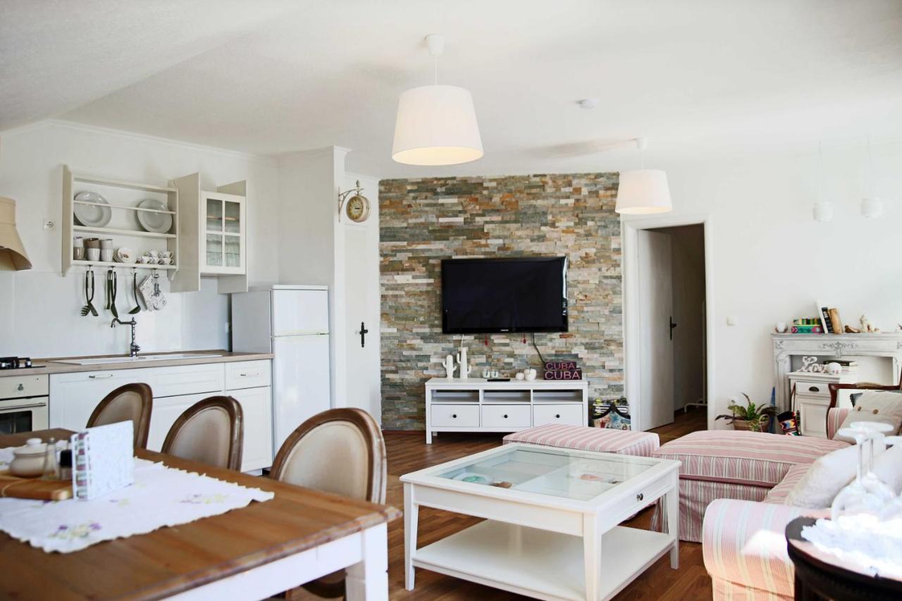 Villa Croatia Srima Eksteriør billede